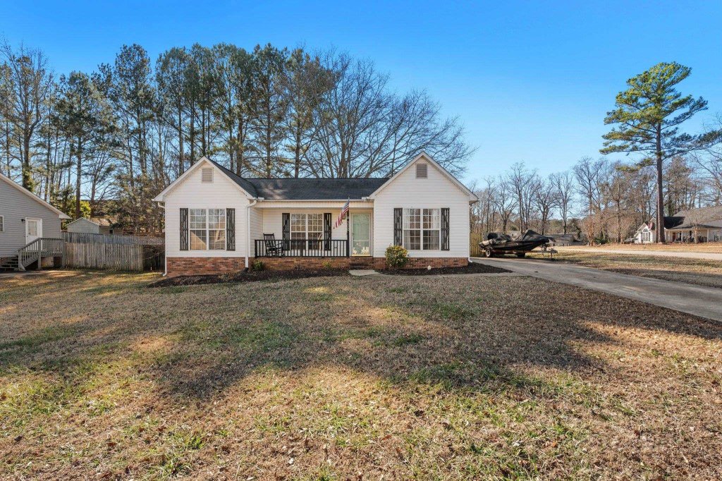 300 E Myles Lane