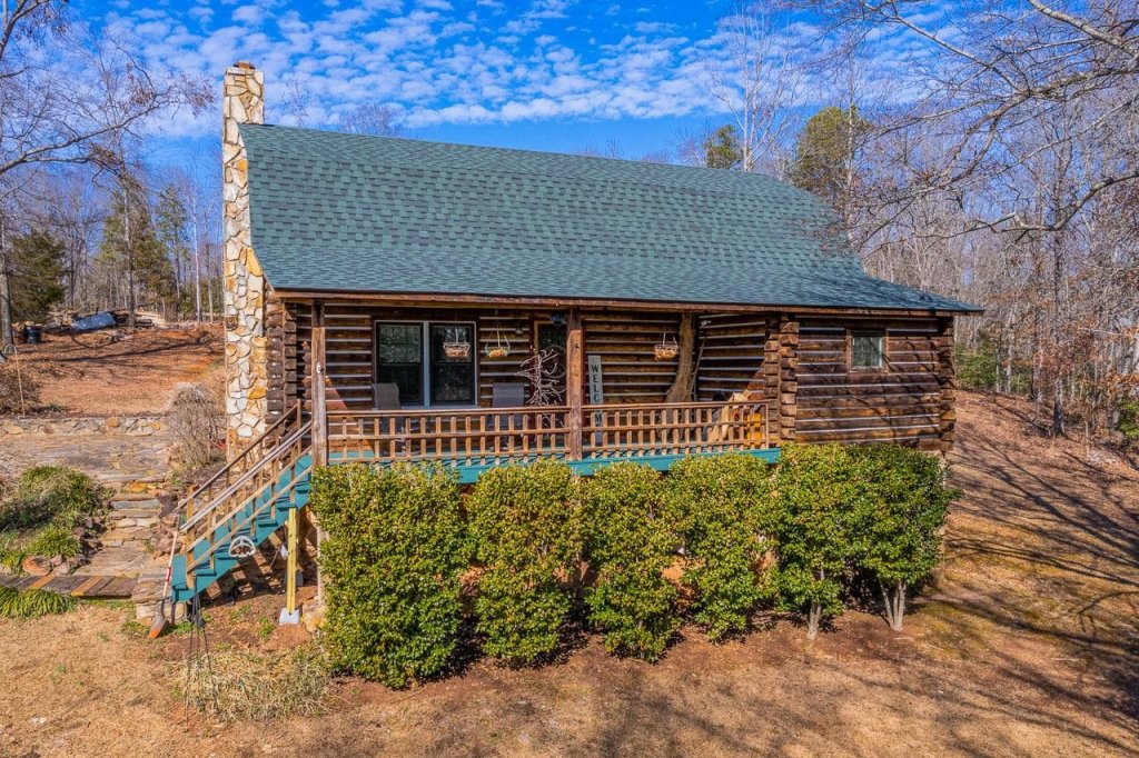 128 Timberlake Circle