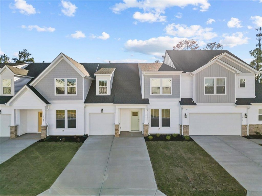 1711 Viscount Drive