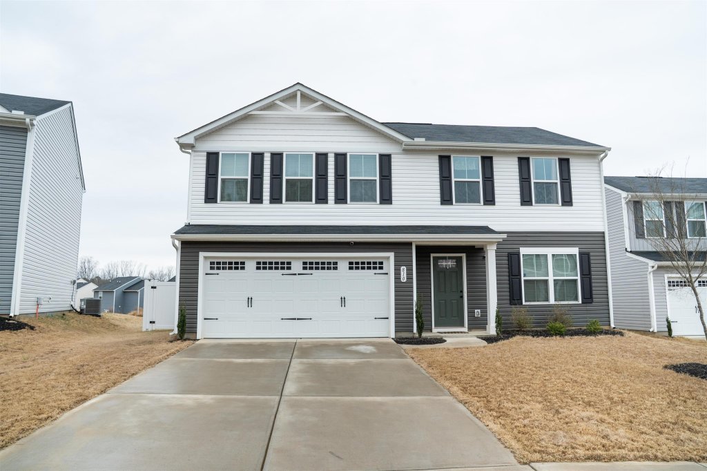 810 Cranbrook Drive