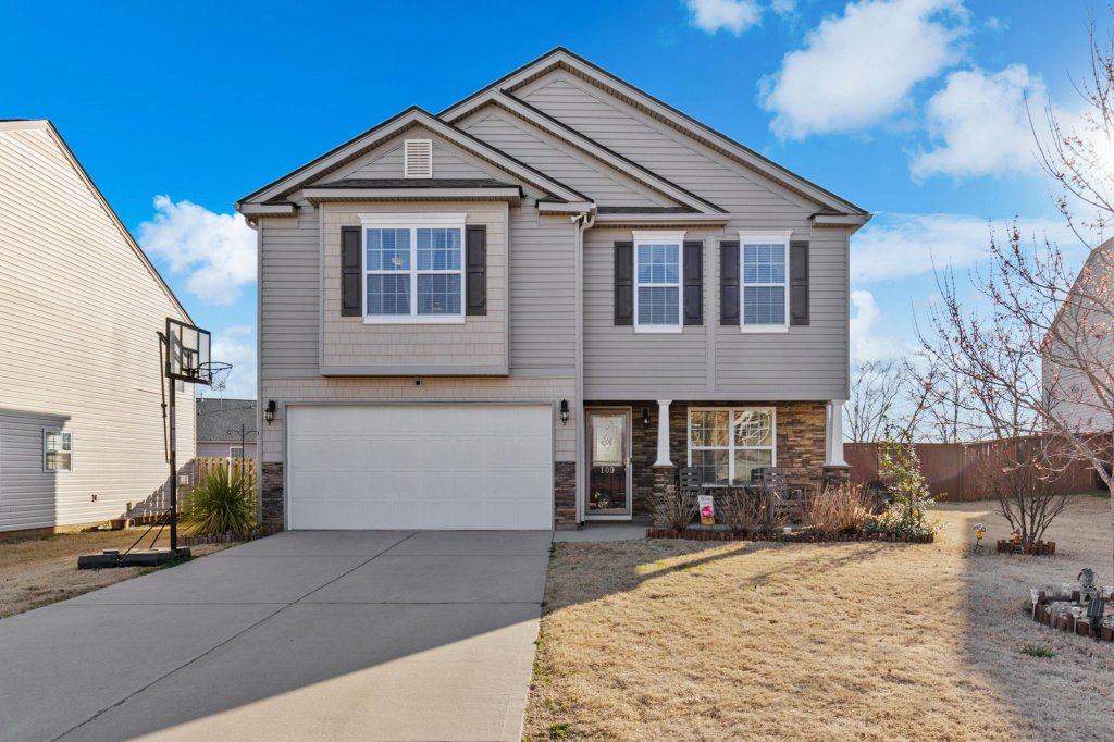 109 Prairie Wolf Run