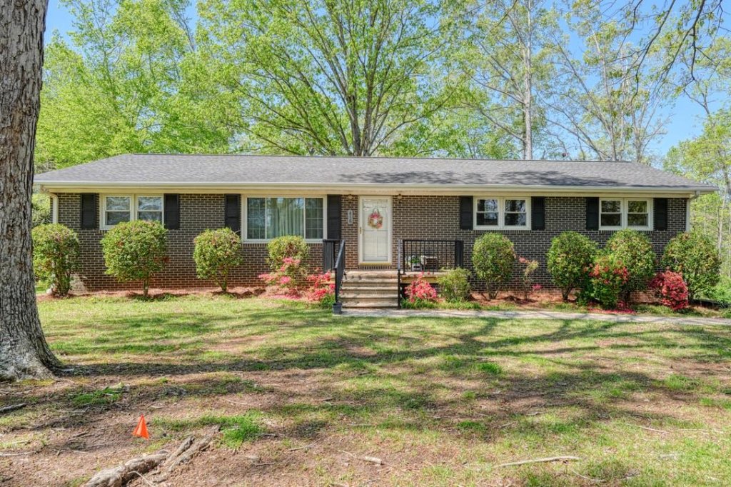 416 Woodley Road