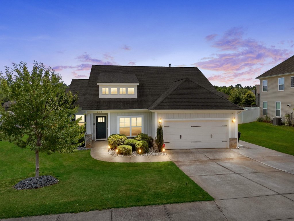 262 E Pyrenees Drive