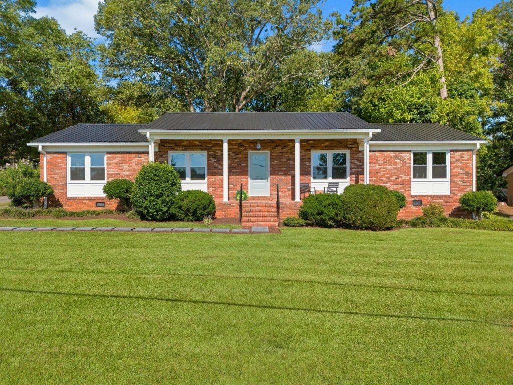 128 Saint James Drive