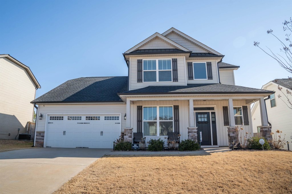 Woods At Pine Ridge, Duncan community