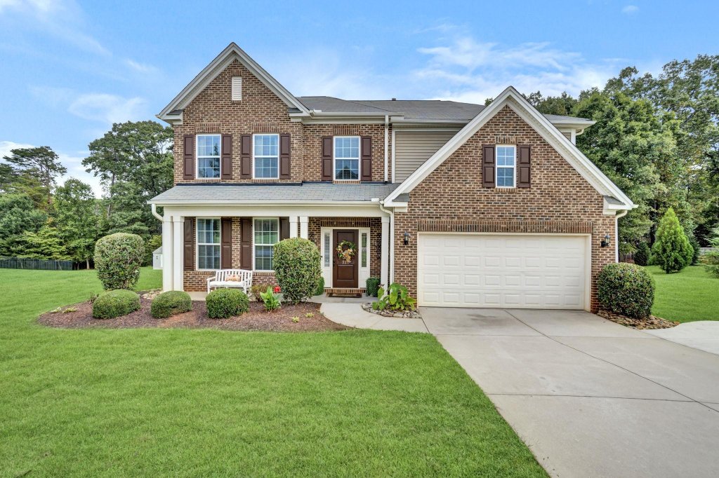 Cool Waters, Inman community