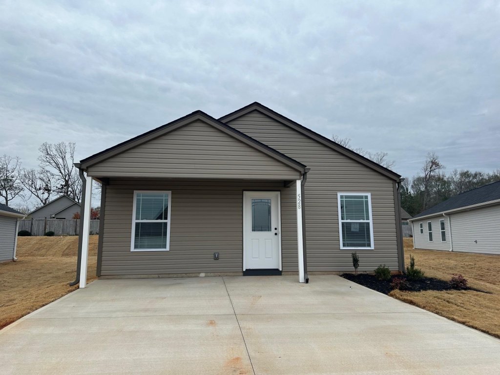 528 Molly Parker Lane