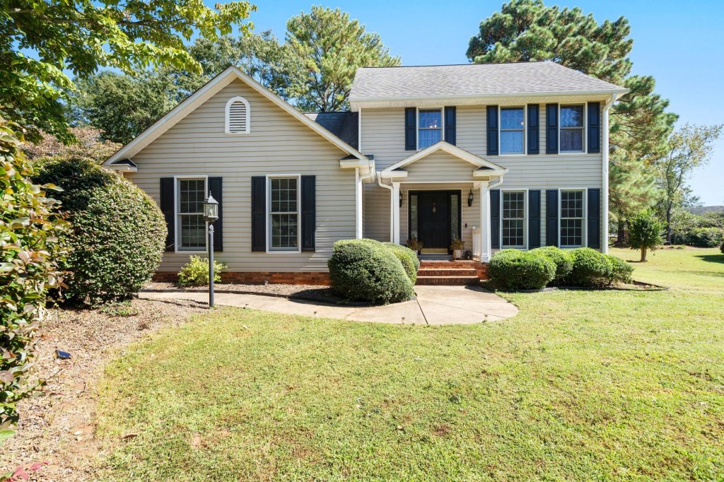 106 Silverdale Drive