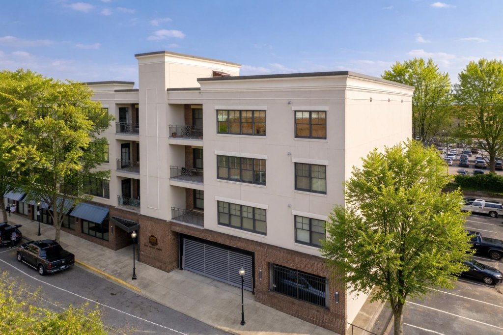 155 E Broad #412 Street