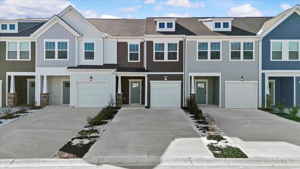 541 W Norvell Court
