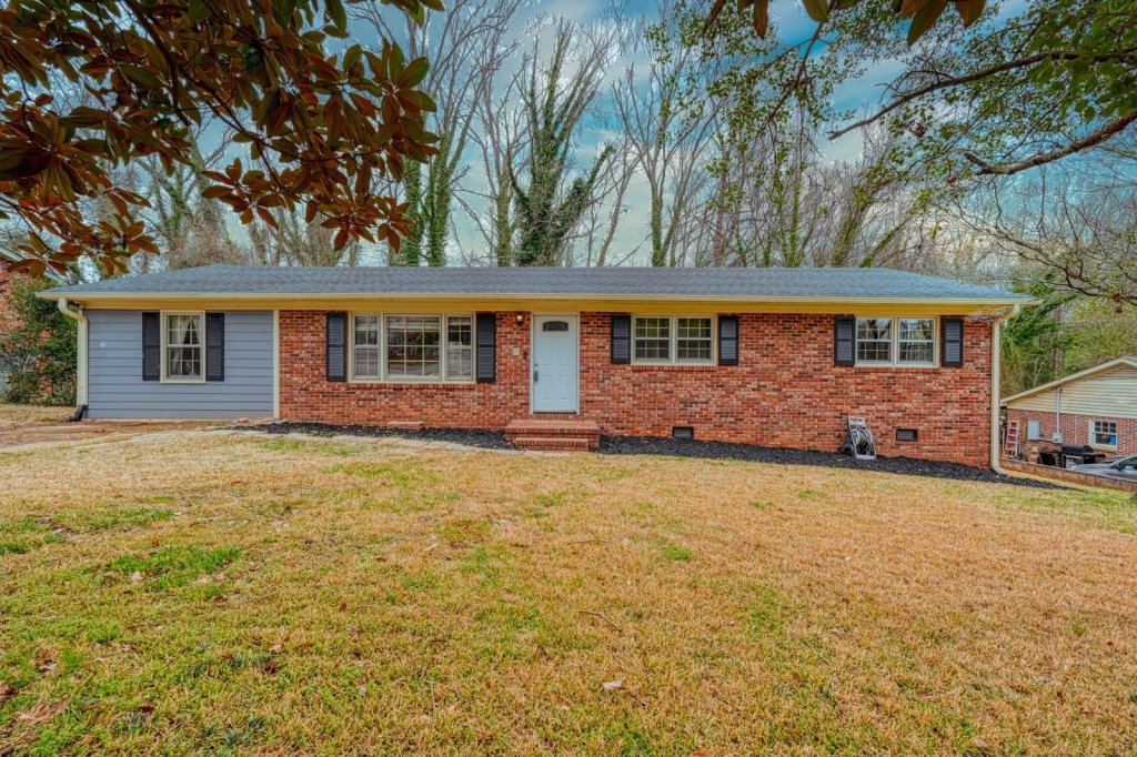 335 Foxhall Road