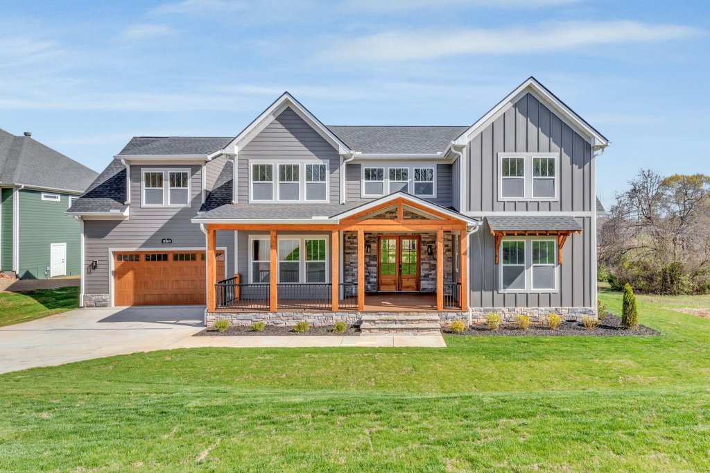 Carshalton By The Bay, Lyman community