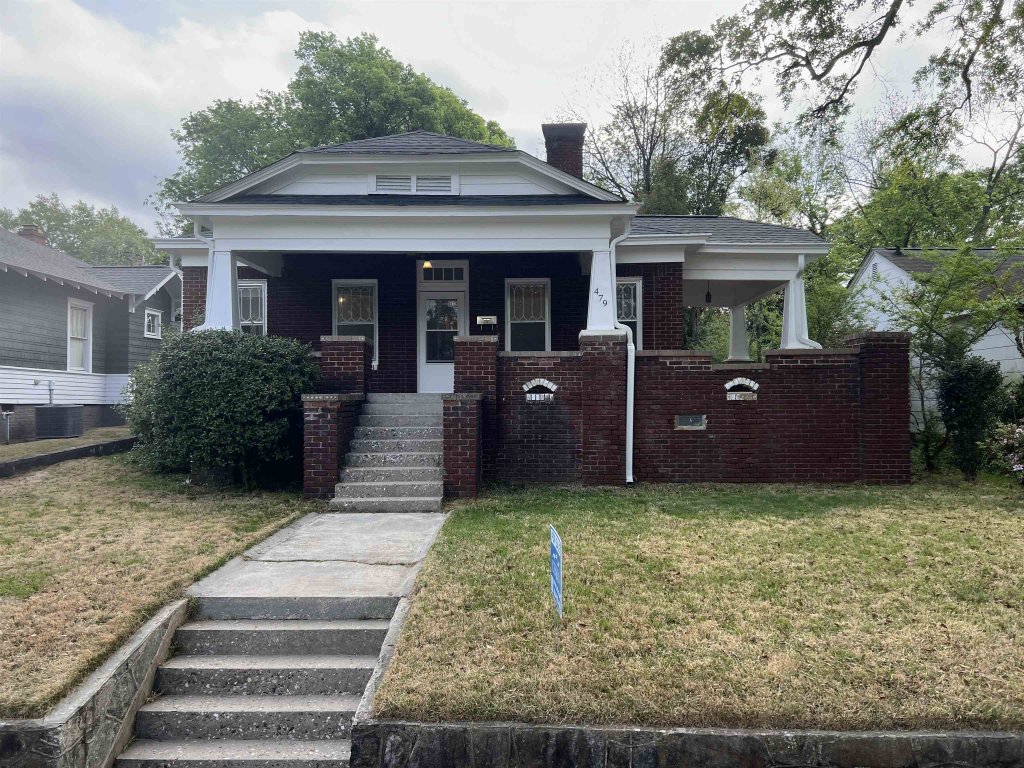 479 Peronneau St
