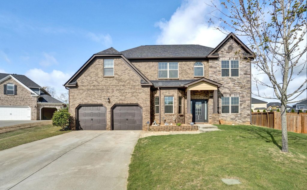 Hanlon Knoll, Woodruff community