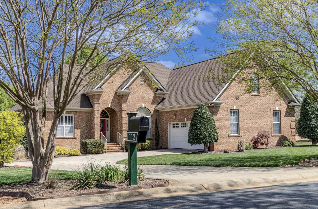 Conamara Farms, Woodruff community
