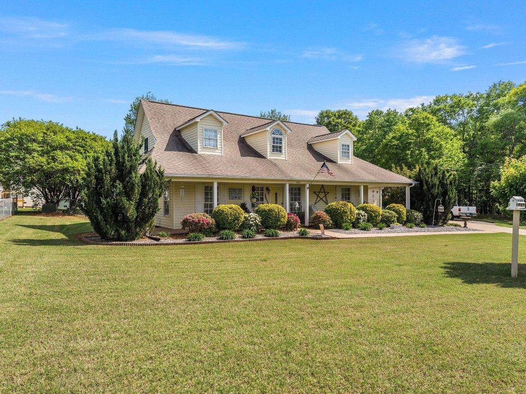 Stewart Ests, Lyman community