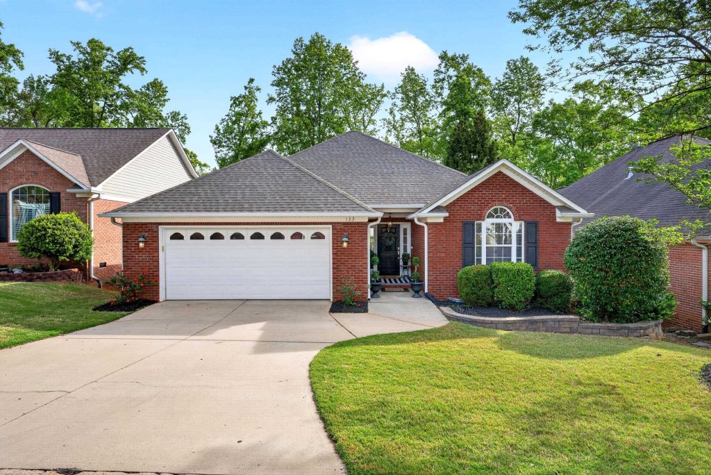 133 Hidden Ridge Drive