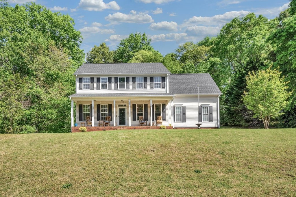 Wilson Ferry, Moore community