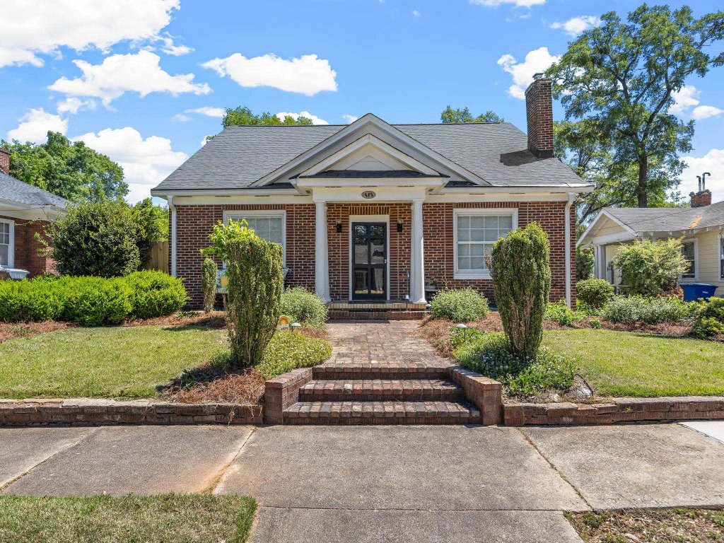 483 Pinckney Court