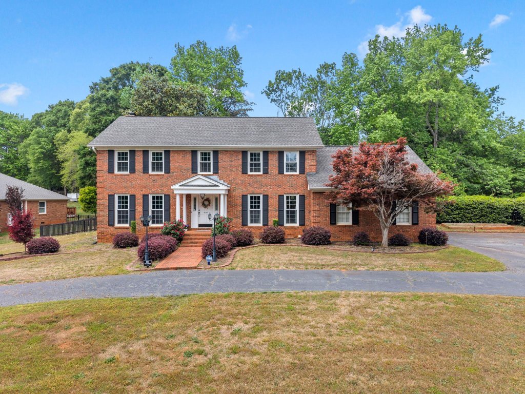 410 Thornhill Drive