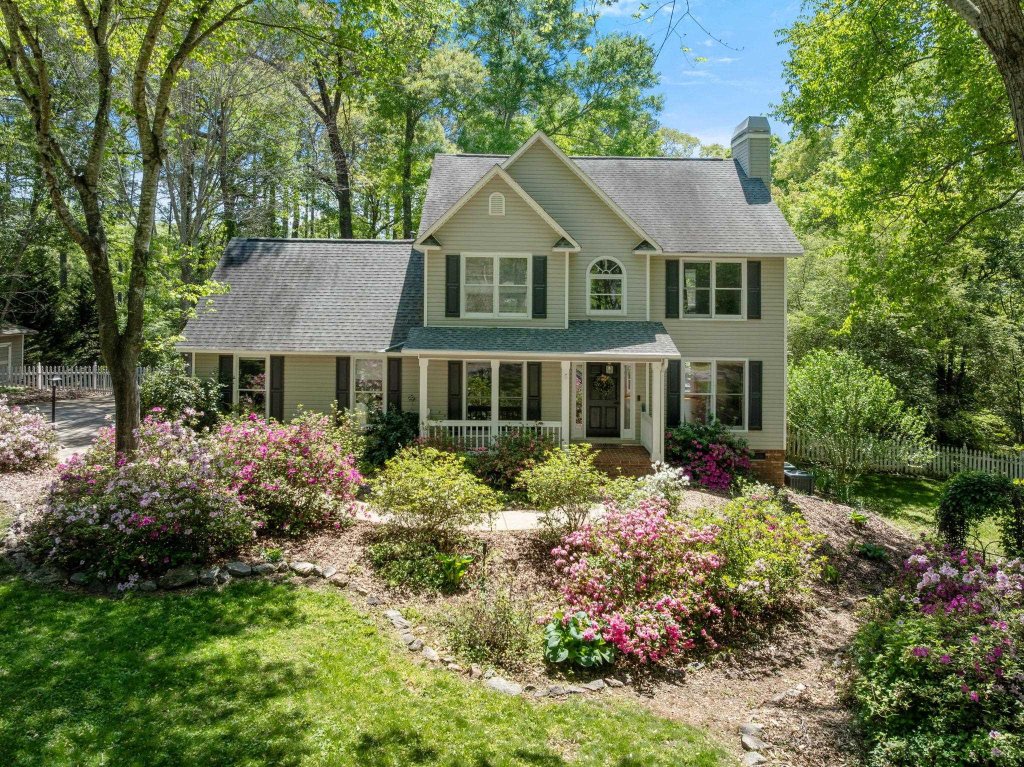 Shenandoah III, Moore community
