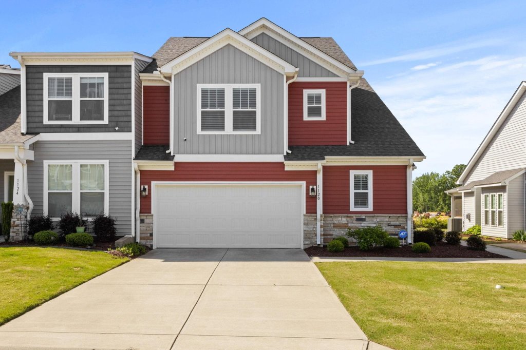 Peachtree Townes, Boiling Springs community