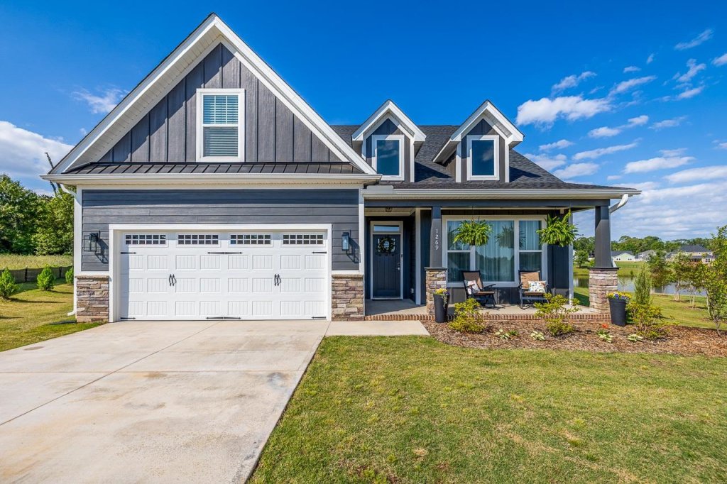 1269 Clearbrook Lane