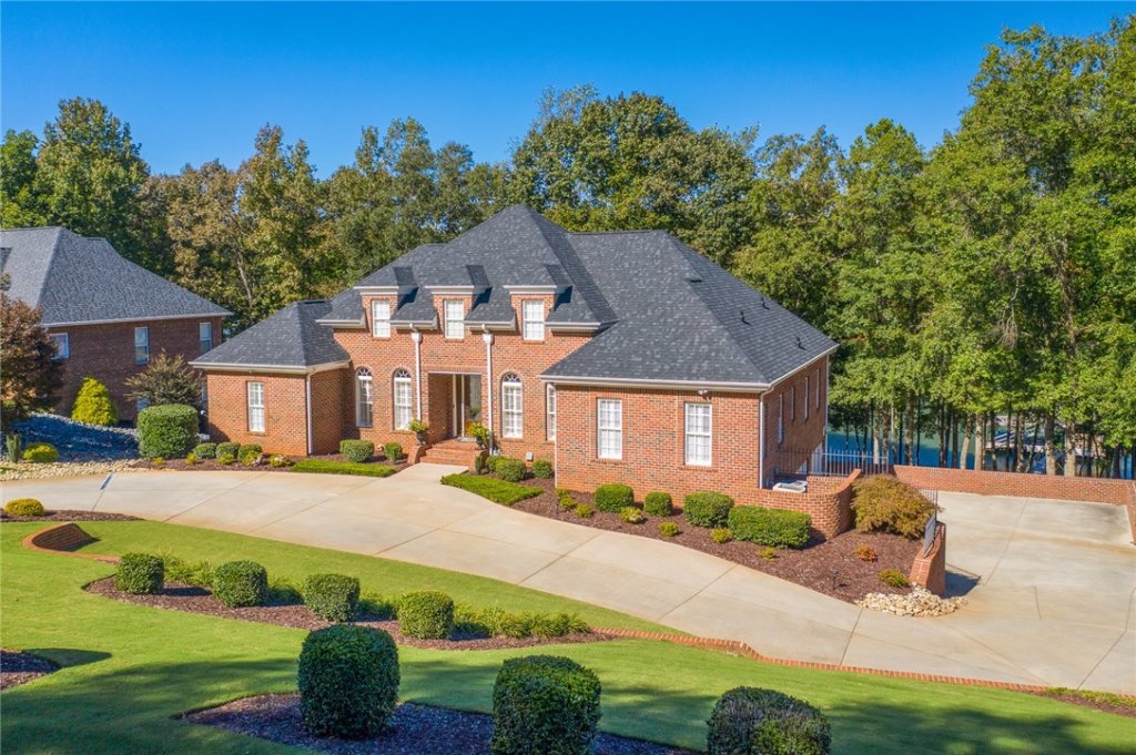 112 Harrison Harbor Way