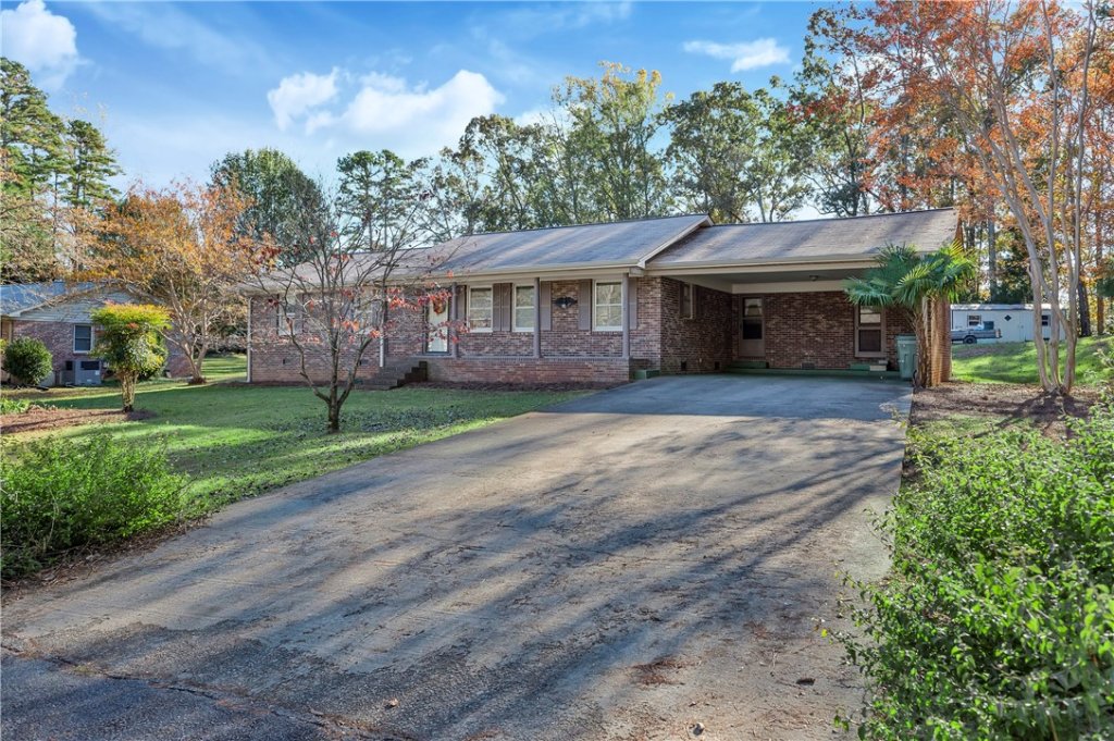 374 Mountain View Drive