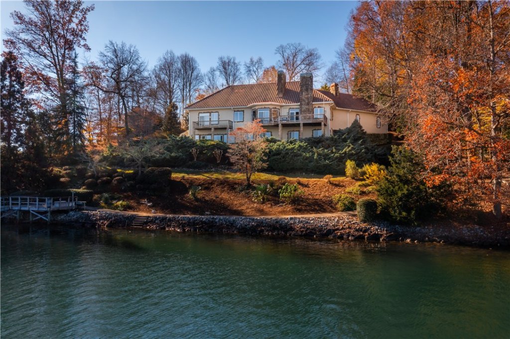 516 Hillandale Road