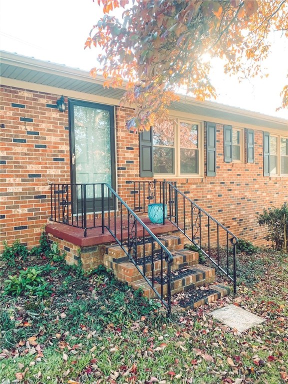 402 Maple Avenue