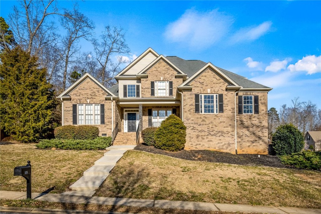 115 Crest Hill Drive