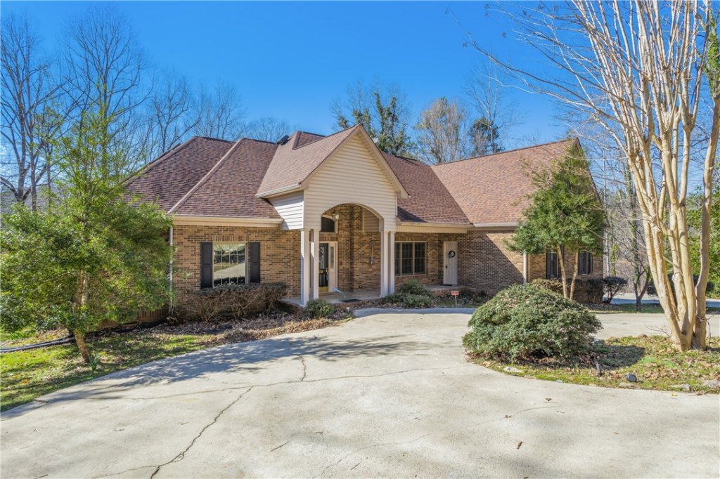 480 Pin Du Lac Drive