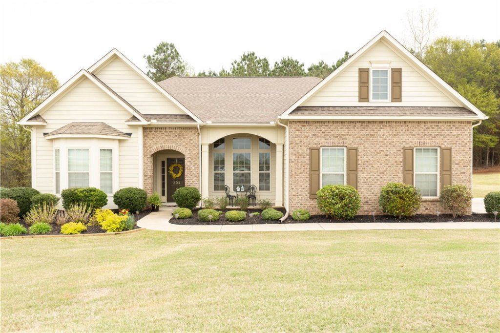 204 Meadows Edge Court