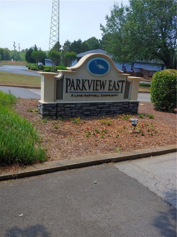 / Parkview Drive