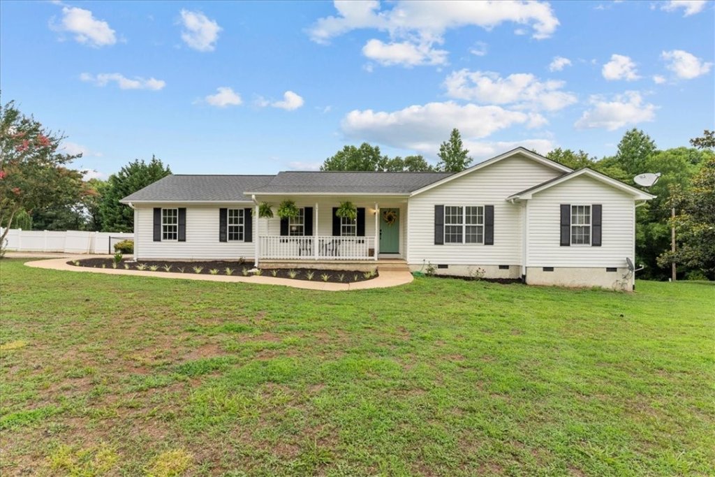 617 Pointe Wildwood Drive