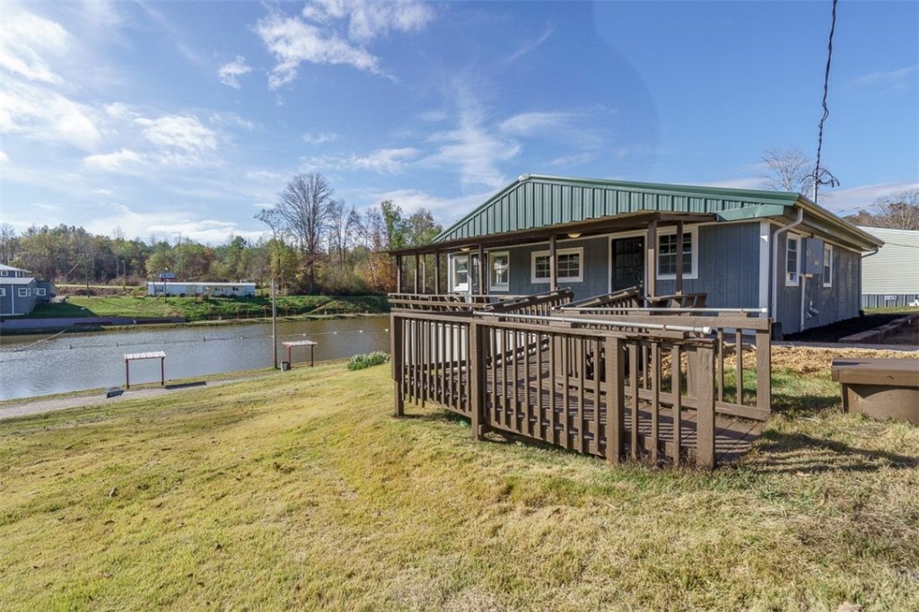 107 Lake Circle Road