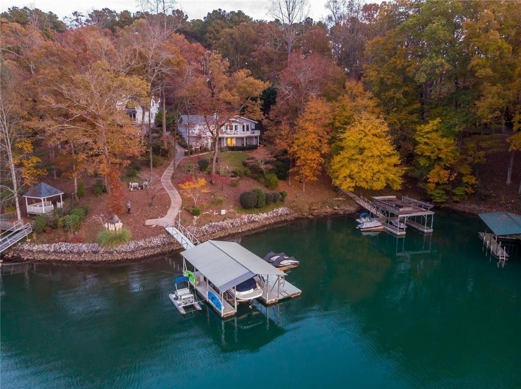 158 East Cove Drive