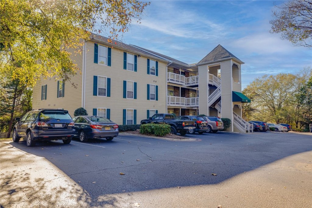 102 Calhoun Street 110