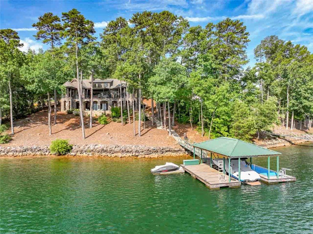 319 Greentree Court