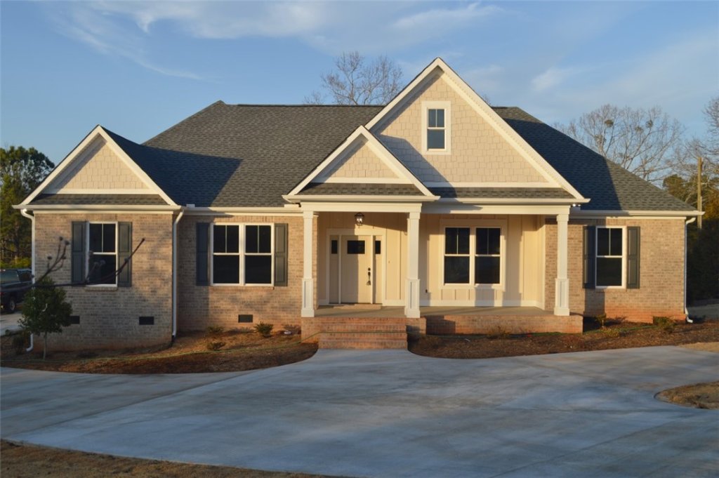504 Ridgewood Court