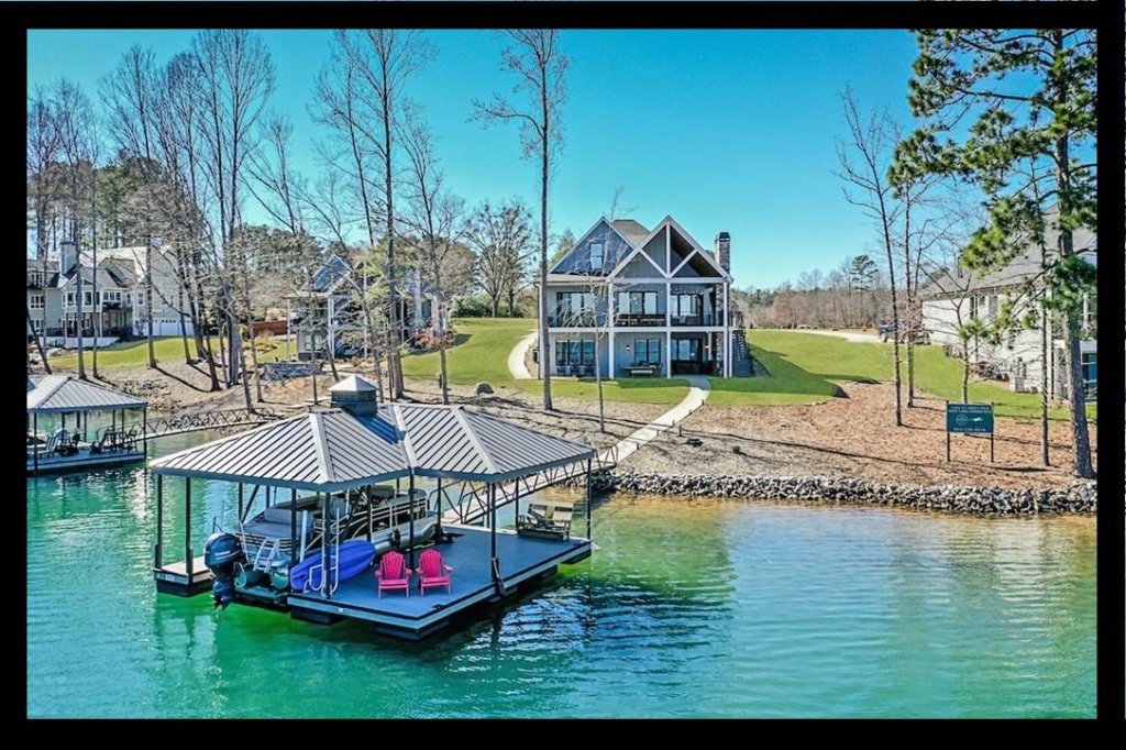 416 Lakestone Court