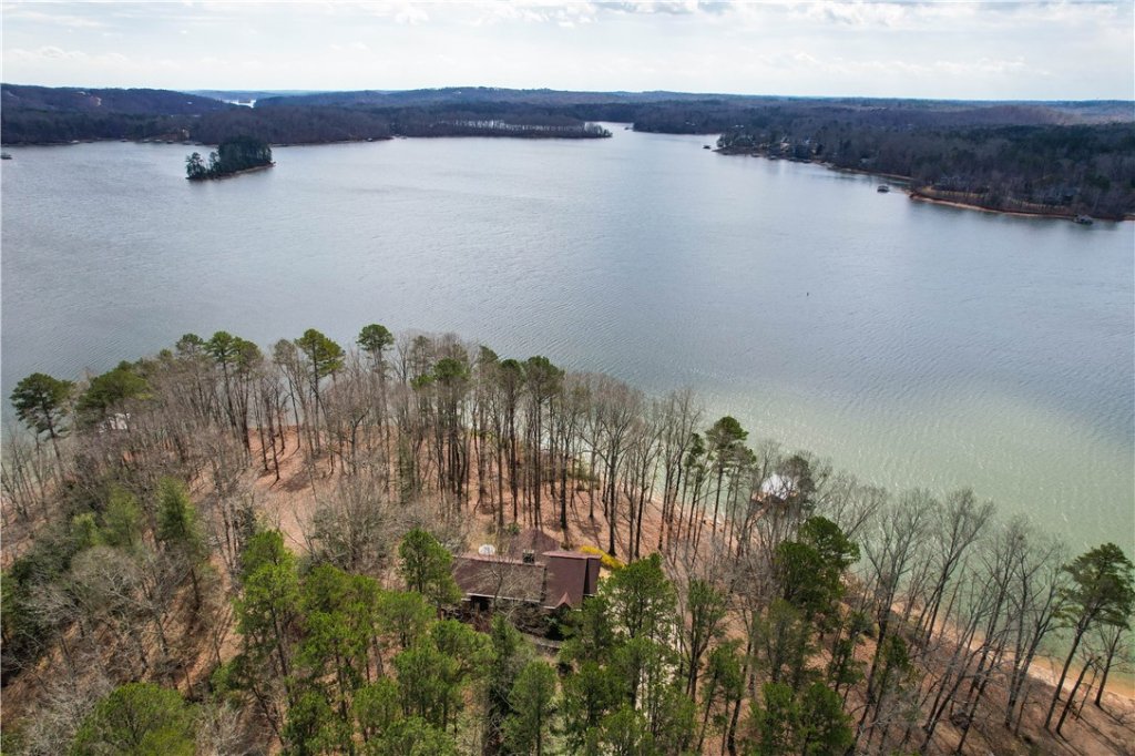 323 North Shores Drive