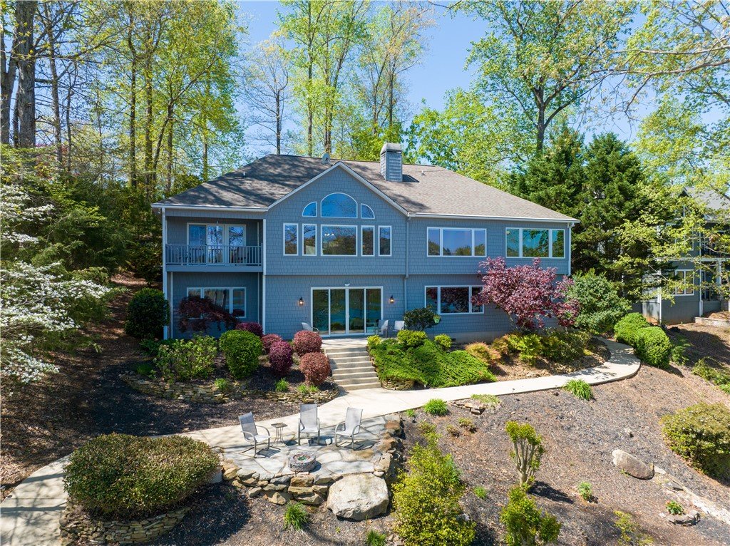 212 N Harbour Drive