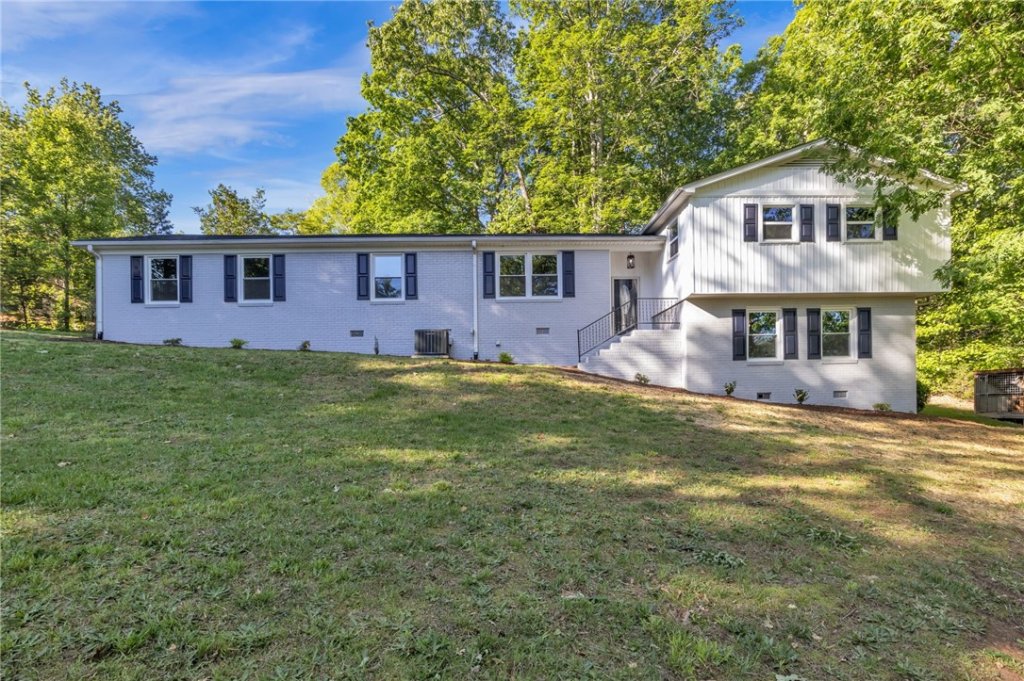 100 Bella Vista Drive