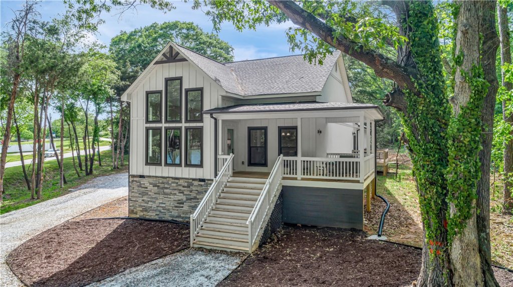 2310 Centerville Road