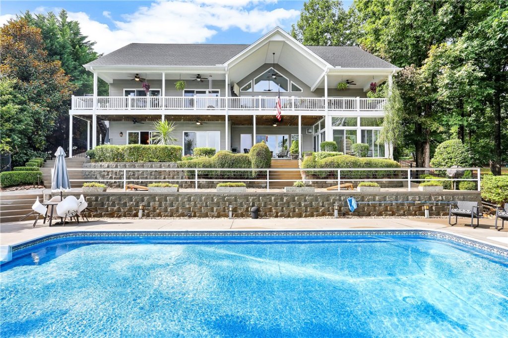 304 Shores Drive