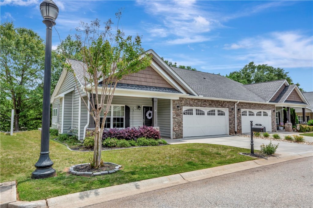 54 Hillsborough Drive