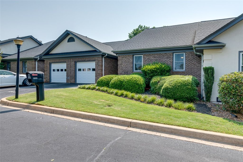 1205 Cobbs Glen Drive