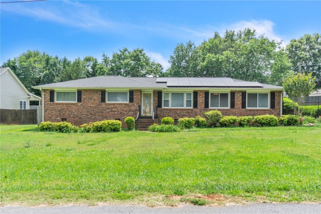 2800 Ranchwood Drive